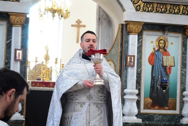 В Лазареву субботу в Казанском храме города Павловска состоялось праздничное богослужение