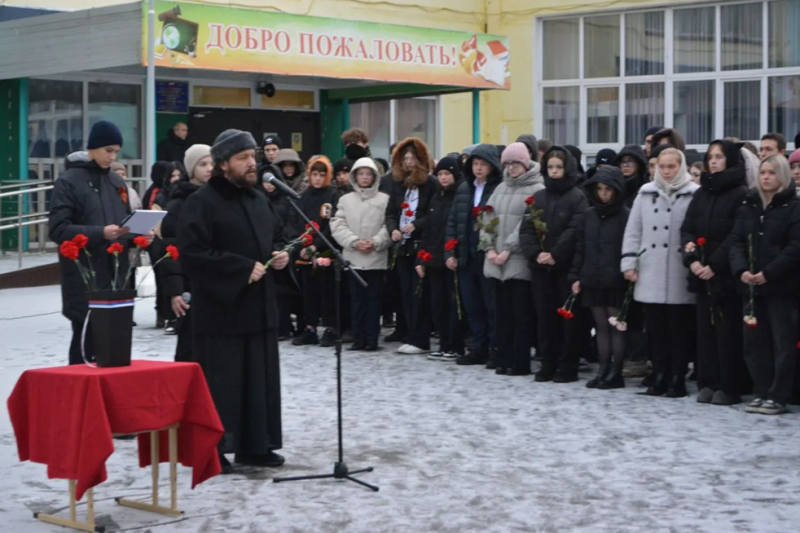 Клирик Калачеевского благочиния принял участие в открытии памятных досок погибшим участникам специальной военной операции