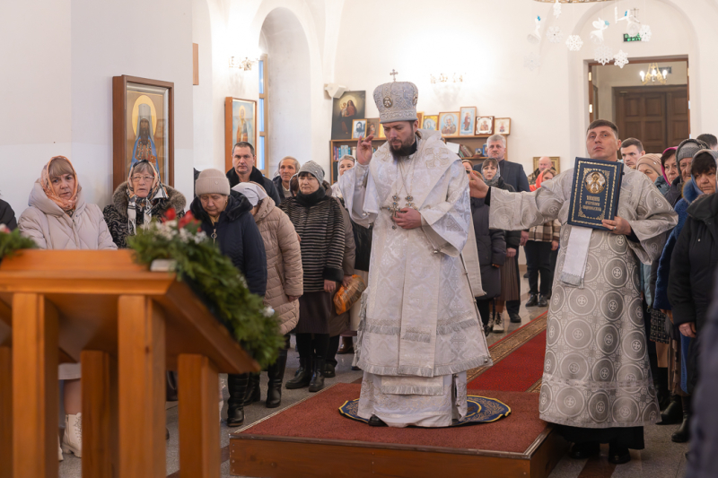 В праздник Крещения Господа нашего Иисуса Христа, святое Богоявление, епископ Дионисий посетил Богучарское благочиние