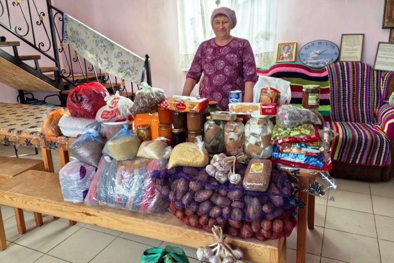 Прихожане храма архистратига Михаила села Воробьевка передали гуманитарную помощь воинам