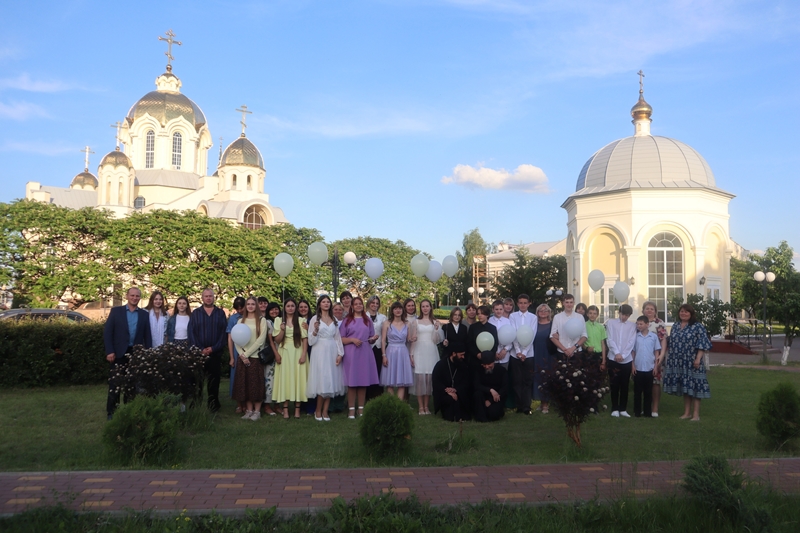 В воскресной школе «Добро» состоялся выпускной вечер для класса «Андреевцы + Георгиевцы»