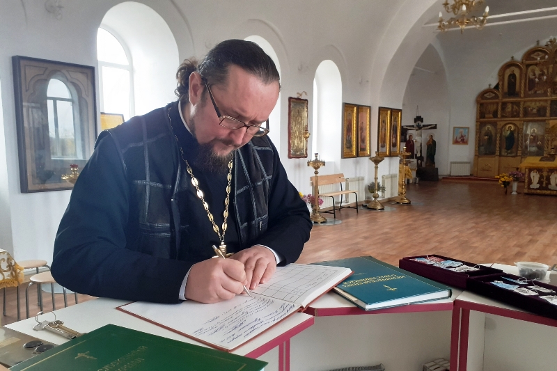 Благочинный Острогожского церковного округа совершил визит по приходам благочиния