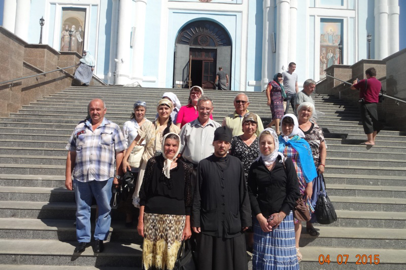 Паломники Богучарского благочиния поклонились святыням Задонска