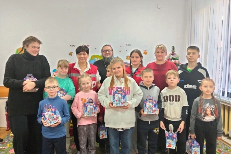 Представители социального отдела посетили объединение «Ежики»