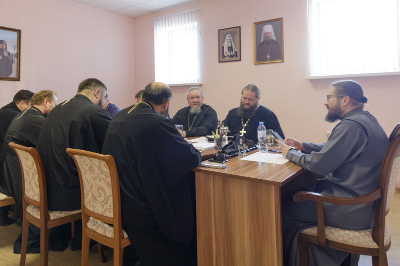 Правящий Архиерей Россошанской епархии возглавил работу Епархиального совета