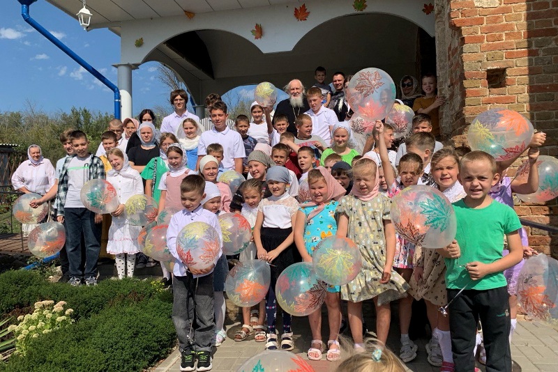 В селе Петренково Острогожского района помолились о ниспослании помощи Божией учащим и учащимся