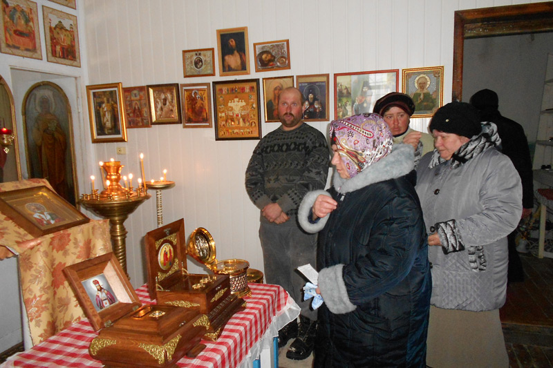 В Колодежном поклонились святым мощам