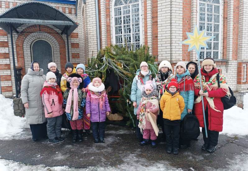 Христославы на Рождество в поселке Каменка