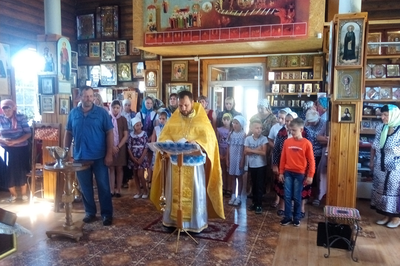 Молебен на начало учебного года в Воробьёвке