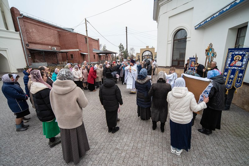 В храме Успения Пресвятой Богородицы города Калач отметили престольный праздник