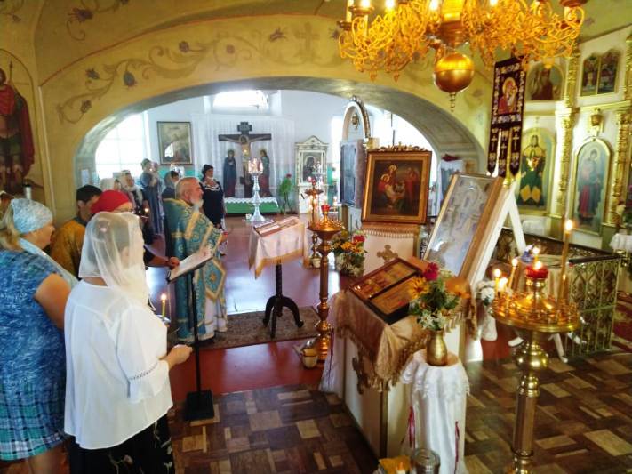 На приходах благочиния поклонились Сицилийской Дивногорской иконе Божией Матери