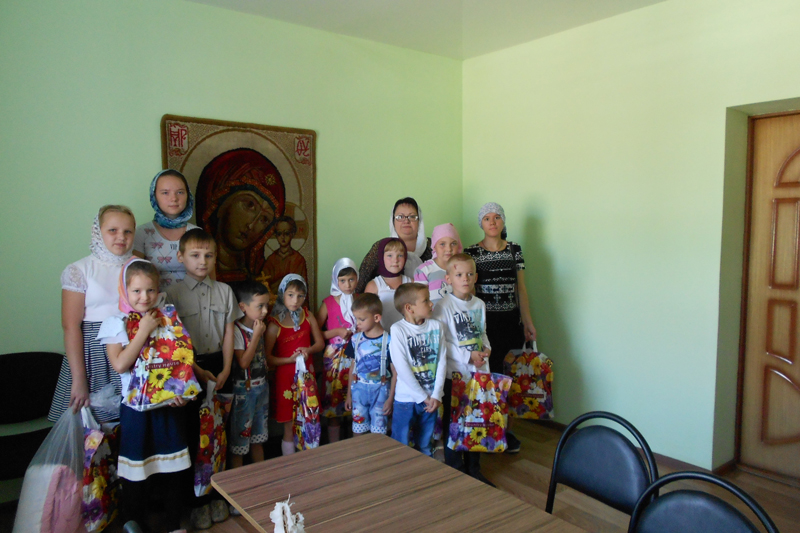 В Подгоренском прошла акция «Собери ребенка в школу»