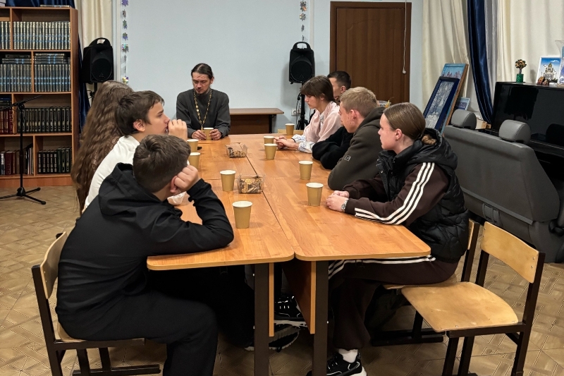 Молодежь Калача объединяется вокруг храма: дан старт работе молодежного клуба при храме Вознесения Господня