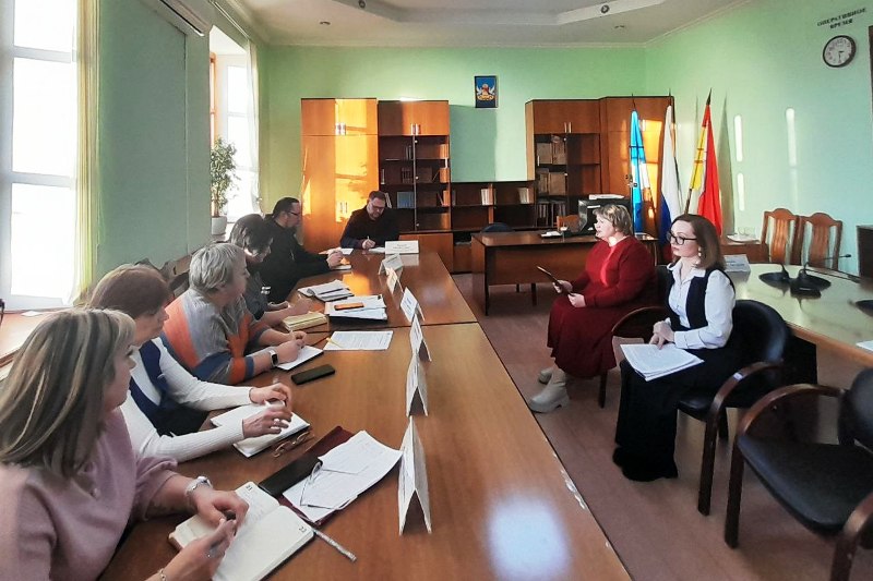 Благочинный Острогожского церковного округа принял участие в заседании комиссии по делам несовершеннолетних и защите их прав