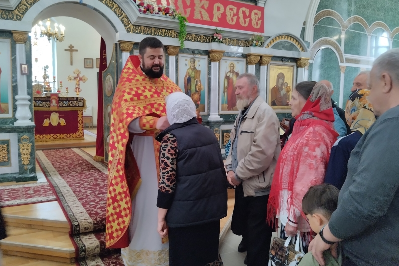 Праздничное богослужение в Казанском храме города Павловска