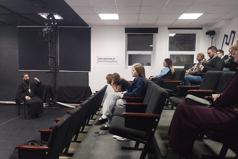 Руководитель епархиального Миссионерского отдела принял участие в просмотре и обсуждении фильма «Андрей Рублев»