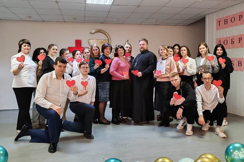 Руководитель епархиального отдела по делам молодежи провел познавательную беседу со студентами Острогожского медицинского колледжа