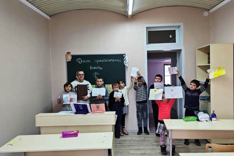 В воскресной школе при храме Успения Пресвятой Богородицы г. Калач состоялось мероприятие, посвящённое Дню памяти Кирилла и Мефодия