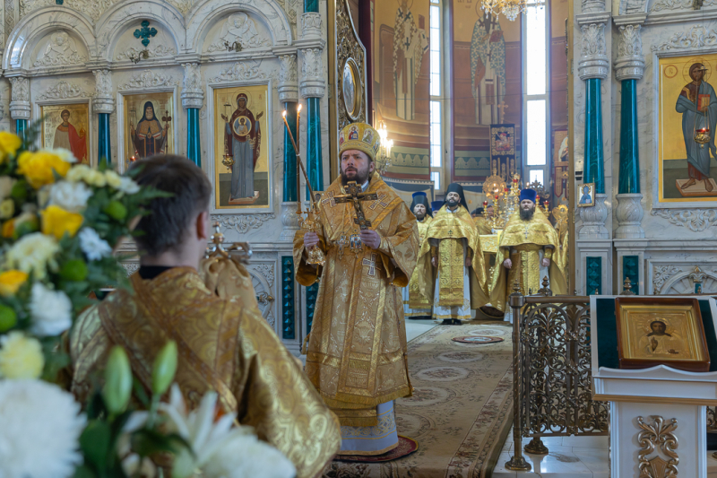 Преосвященнейший Дионисий, епископ Россошанский и Острогожский, возглавил торжества, посвященные 12-й годовщине образования Россошанской епархии
