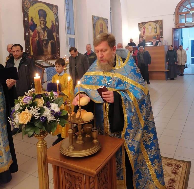 Престольный праздник в Покровском храме сл. Шапошниковка