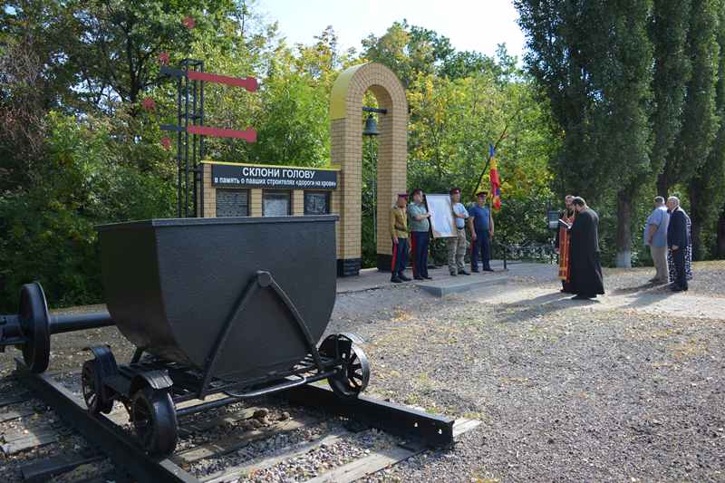 Традиционный крестный ход прошел по территории Каменского и Острогожского районов
