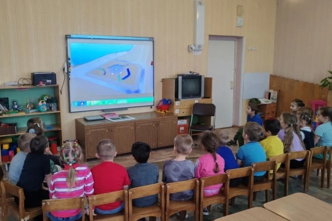 В с. Воронцовка священник побеседовал с детьми в местном детском саду