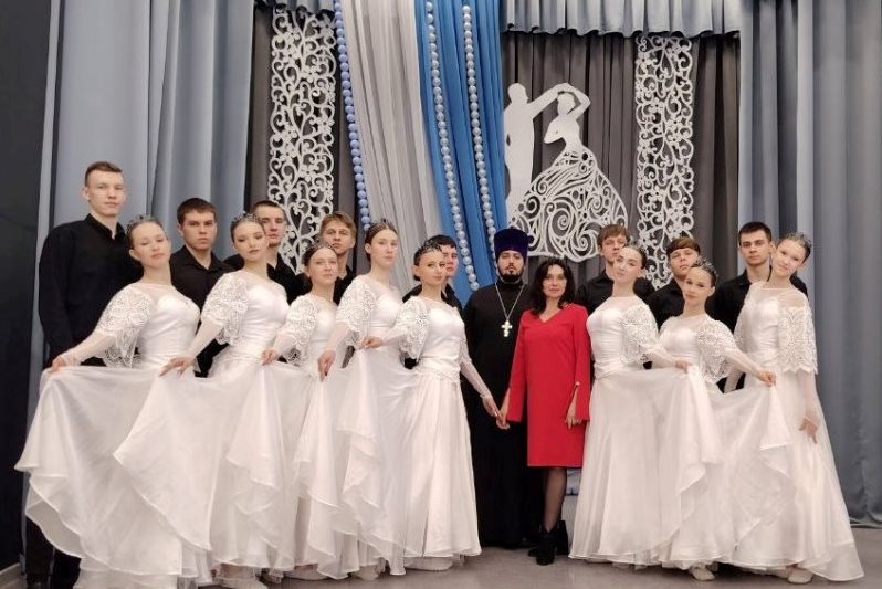 Танцевальные пары из Богучарского благочиния побывали на Сретенском бале в городе Острогожске