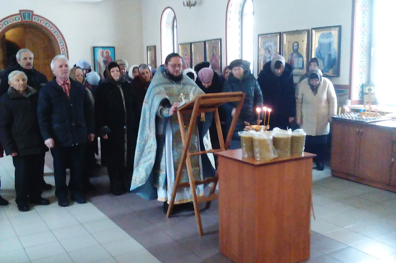 Богослужение на Сретение в Александро-Невском храме