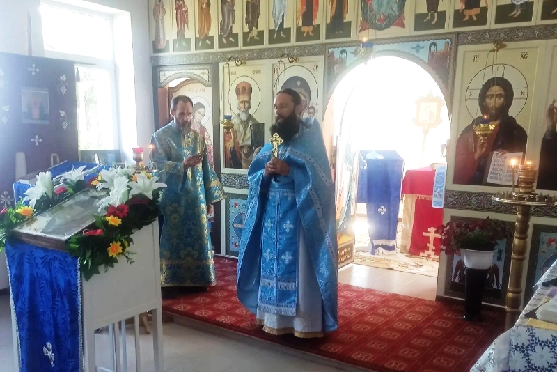 В поселке Копенкино молитвенно отметили праздник Казанской иконы Божией Матери
