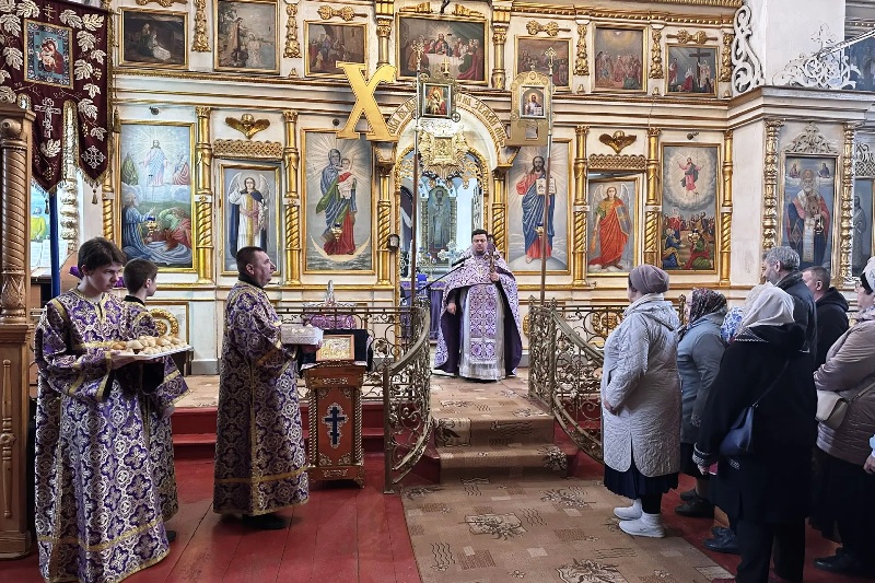 В храмах Калачеевского церковного округа молитвенно почтили память сорока мучеников Севастийских