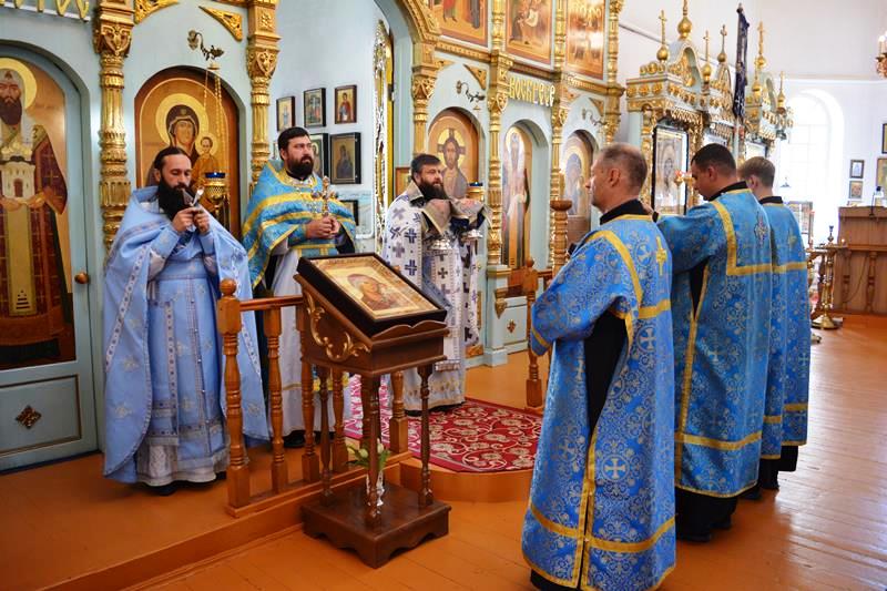В Казанском храме Каменки совершена миссионерская литургия по благословению правящего Архиерея