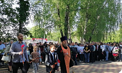 В Ольховатке почтили память воинов и мирных жителей, погибших в годы Великой Отечественной войны
