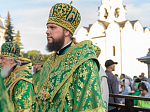В канун праздника обретения мощей прп. Сергия Радонежского епископ Дионисий сослужил Патриарху Кириллу за всенощным бдением в Троице-Сергиевой лавре