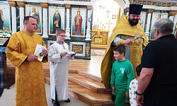 В Казанском храме г. Павловска Павловского благочиния раздали листовки, посвященные изучению Патриаршей библейской программы