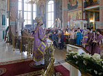В праздник Воздвижения Креста Господня Правящий Архиерей совершил Литургию в Свято-Ильинском кафедральном соборе города Россоши