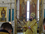 В Неделю о блудном сыне епископ Дионисий совершил Божественную литургию в Свято-Ильинском кафедральном соборе города Россошь