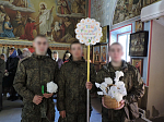 Воины Острогожска поддержали благое начинание, приняв участие в традиционной благотворительной акции «Белый цветок»