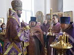 В субботу первой седмицы Великого поста Правящий Архиерей совершил Литургию в Троицком храме пгт Подгоренский