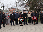 В г. Россоши прошел митинг, посвященный Дню неизвестного солдата