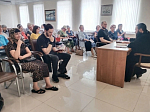 В здании Епархиального управления города Россошь прошла очередная встреча с прихожанами в рамках программы «Исследуйте Писания»