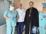 Помощник благочинного по миссионерской работе посетил Ольховатскую районную больницу