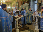 Накануне праздника Успения Пресвятой Богородицы Архипастырь совершил всенощное бдение с чином Погребения Плащаницы Божией Матери в Ильинском кафедральном соборе Россоши