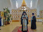 Архипастырь освятил крест для купола храма во имя святителя Митрофана, первого епископа Воронежского, села Верхний Мамон