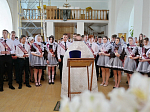 Выпускники лицея села Верхний Мамон помолились перед предстоящими экзаменами