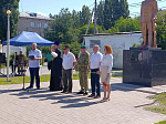 В Россоши священнослужитель принял участие в торжественном митинге в День воздушно-десантных войск