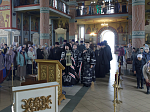 Преосвященнейший епископ Дионисий совершил в Свято-Ильинском кафедральном соборе города Россоши последнюю в этом году Литургию Преждеосвященных Даров