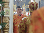Глава Россошанской епархии совершил Божественную литургию в храме святого мученика Иоанна Воина города Богучар