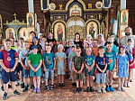 Воспитанники пришкольного лагеря и учащиеся Воробьёвской СОШ посетили Михайло-Архангельский храм