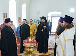 Глава Россошанской епархии совершил Божественную литургию в храме Рождества Пресвятой Богородицы села Никольское-1