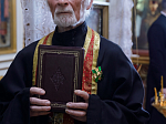 Преосвященнейший епископ Дионисий совершил Божественную литургию в Георгиевском храме села Терновое Острогожского района